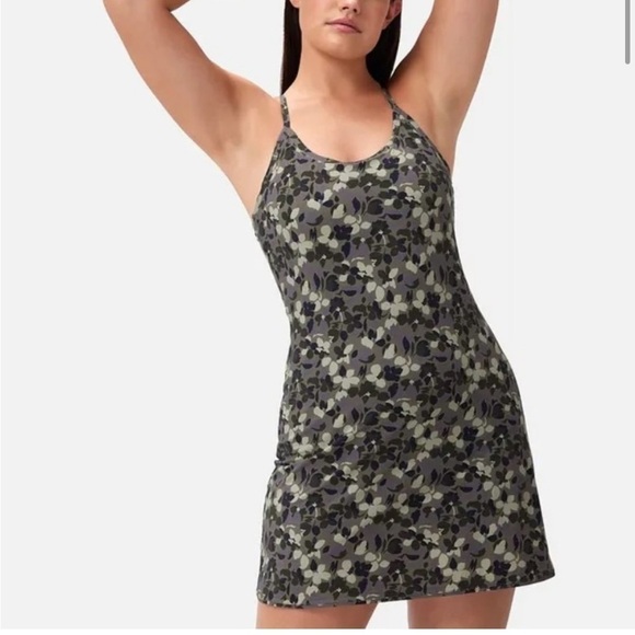 Outdoor Voices The Exercise Dress in Green Tea Tree Floral - Picture 1 of 11